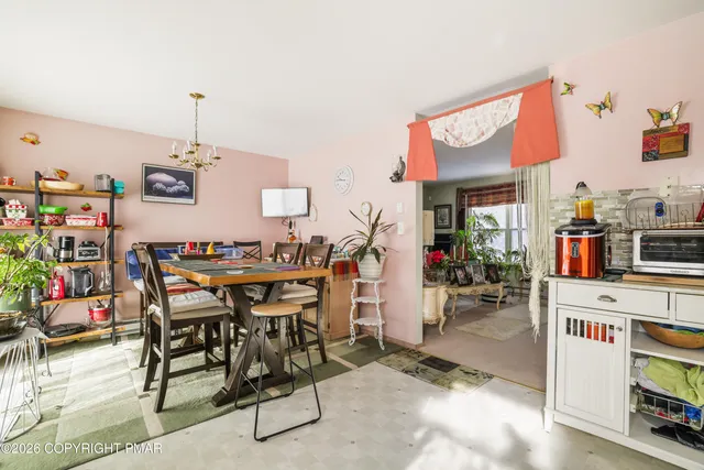 $289,900 | 127 Simmons Place, Bushkill, PA 18324