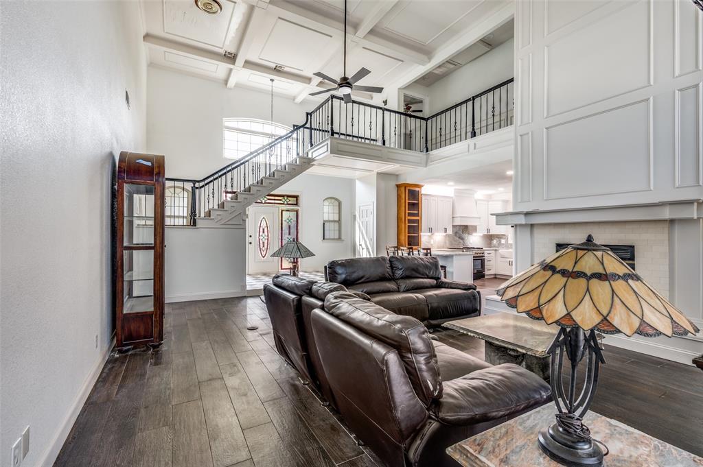 6417 Silver Wind Court Arlington, TX 76016 - Photo 7 of 18 a living room with furniture and wooden floor