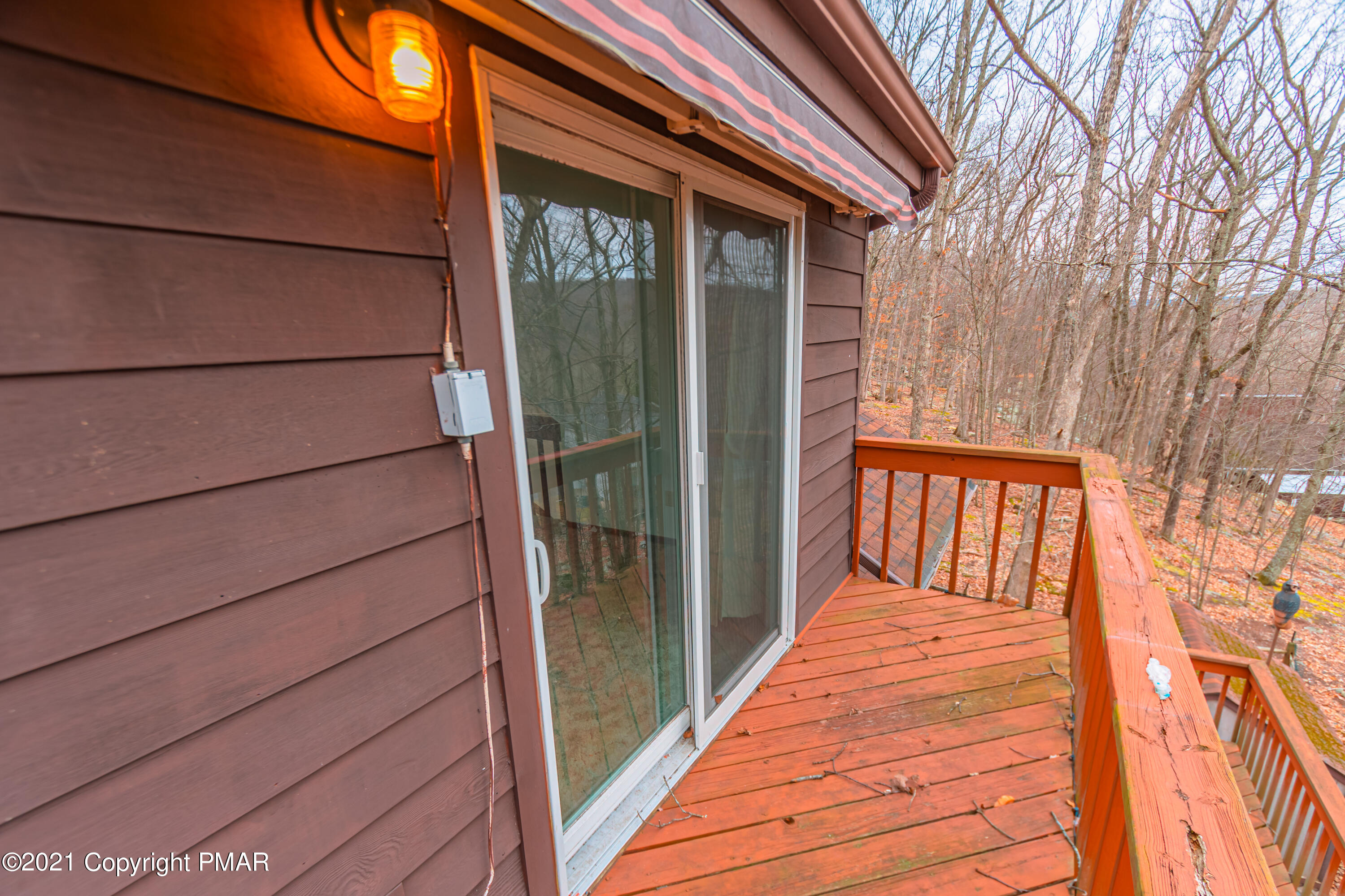 1021 Hampstead Road Bushkill, PA 18324 - Photo 22 of 57 juliet deck off loft