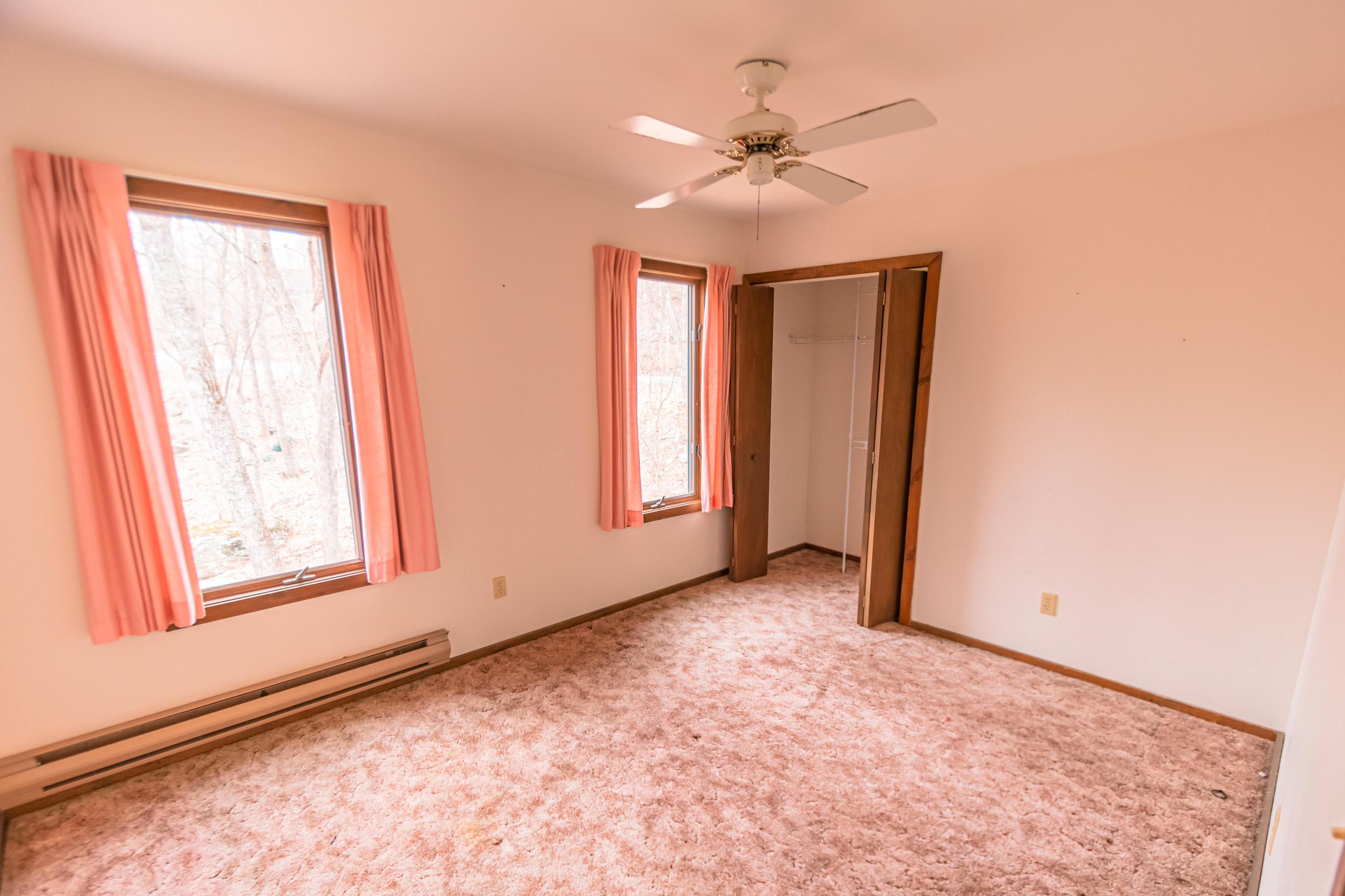 1021 Hampstead Road Bushkill, PA 18324 - Photo 29 of 57 bedroom 3