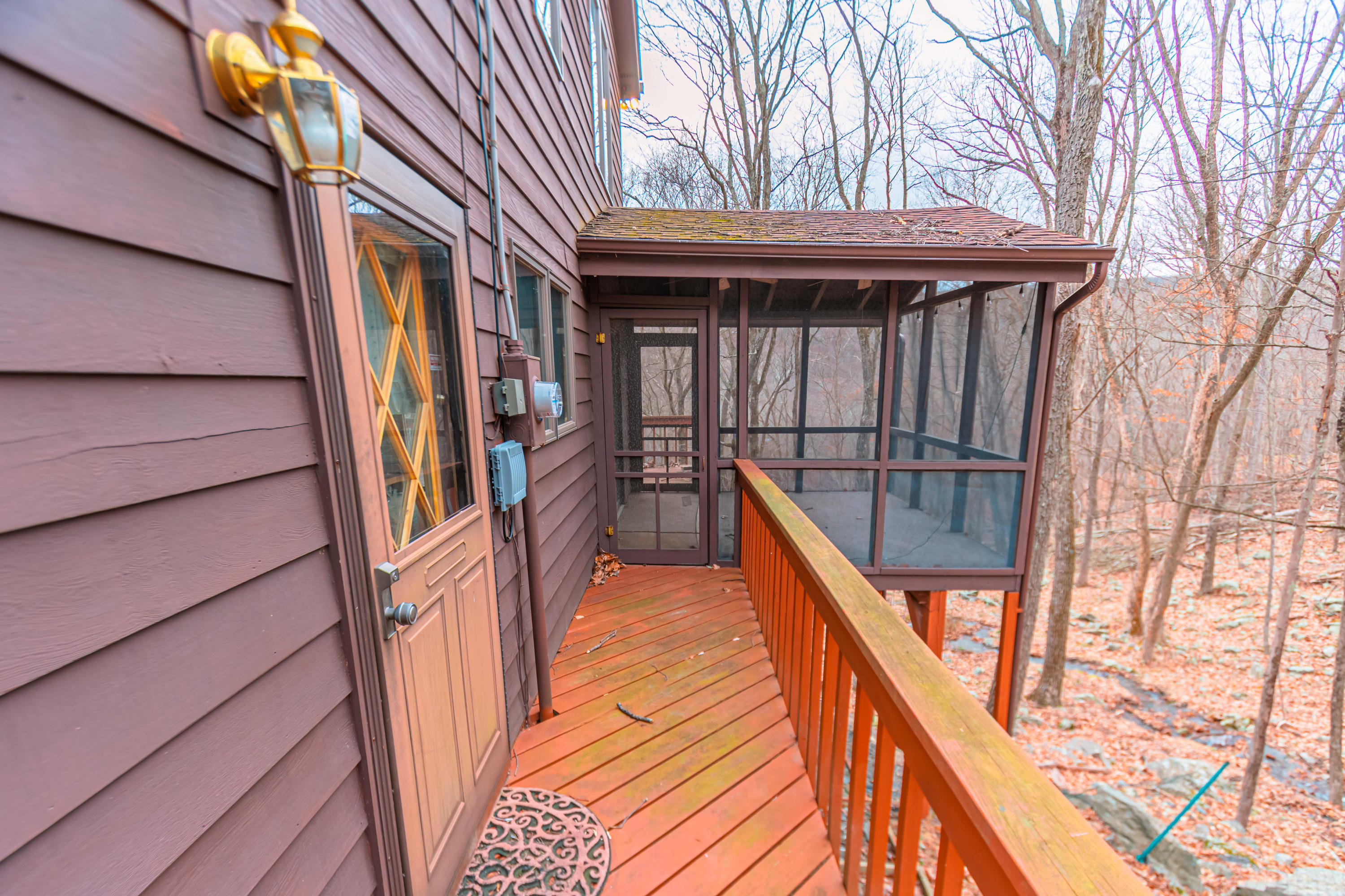 1021 Hampstead Road Bushkill, PA 18324 - Photo 4 of 57 entry