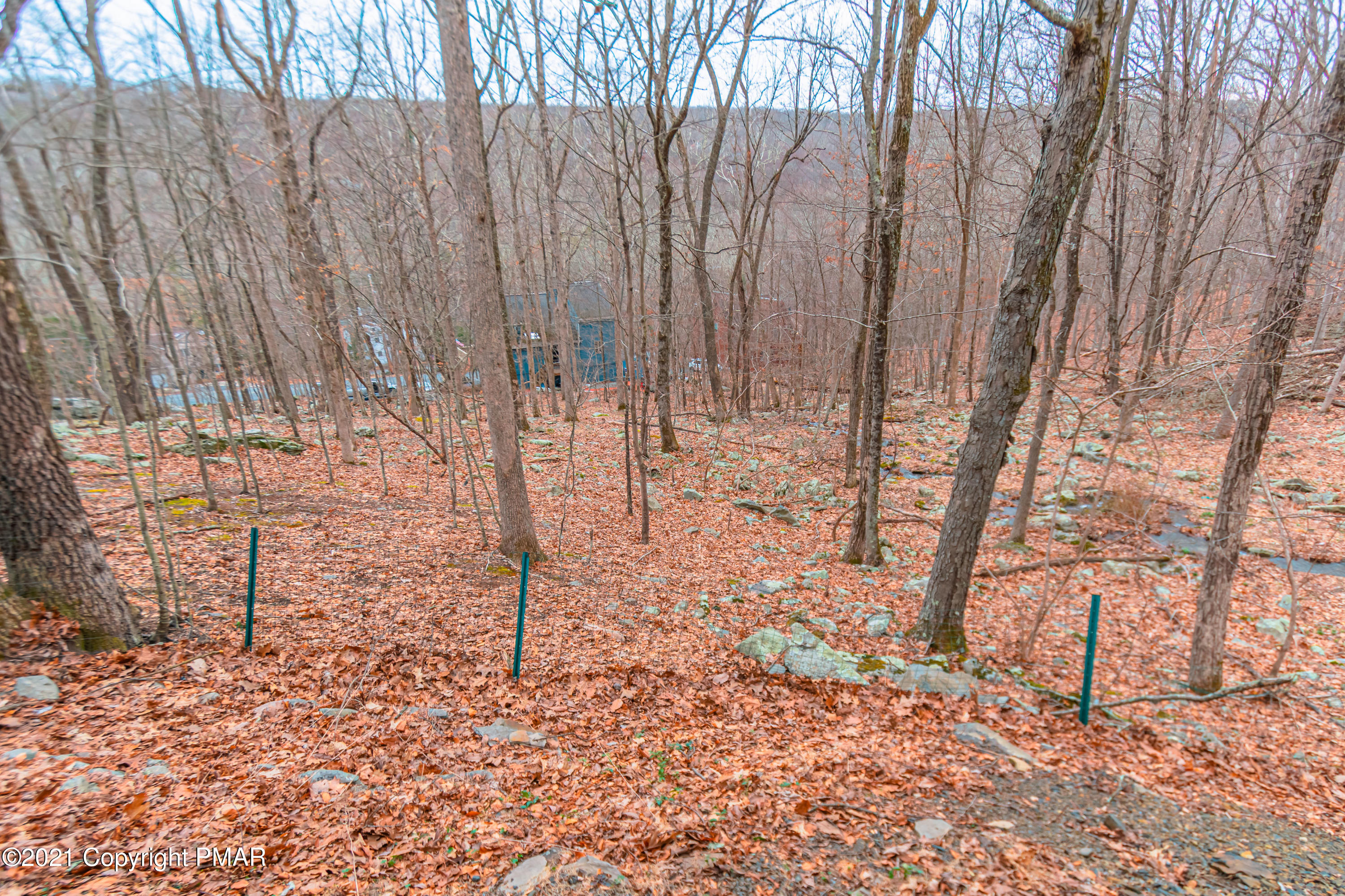 1021 Hampstead Road Bushkill, PA 18324 - Photo 41 of 57 back of property