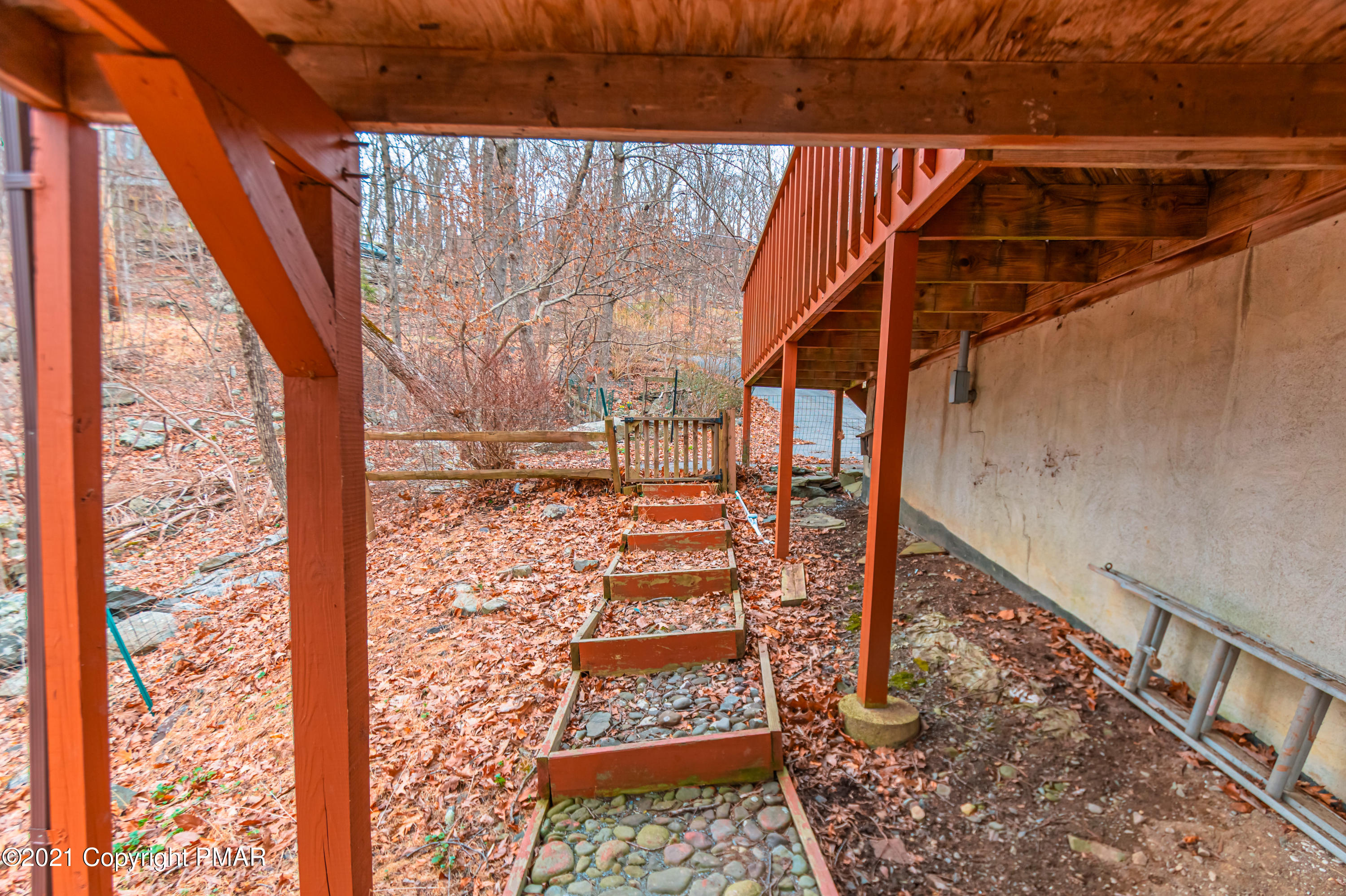 1021 Hampstead Road Bushkill, PA 18324 - Photo 42 of 57 side