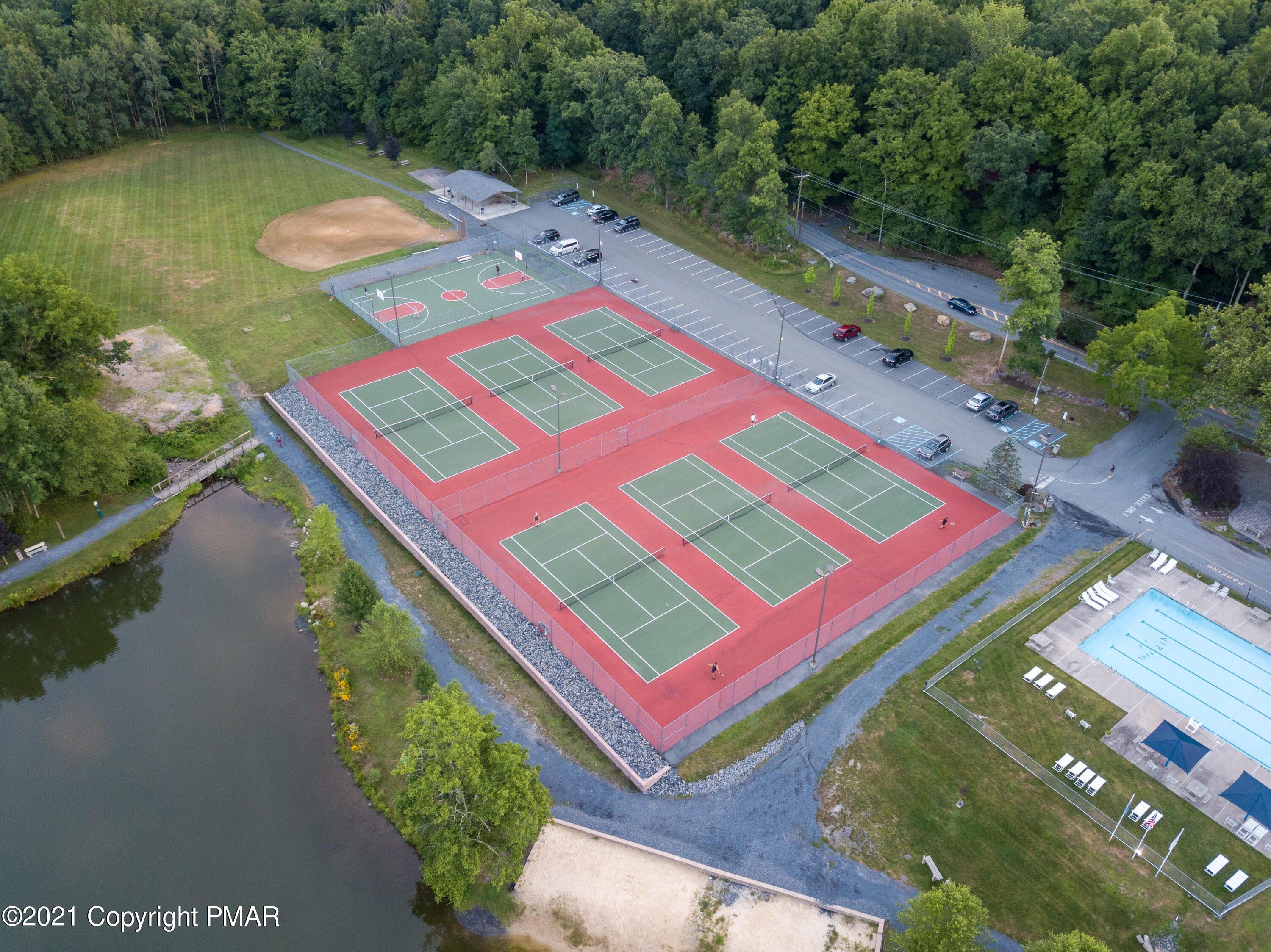 1021 Hampstead Road Bushkill, PA 18324 - Photo 54 of 57 tennis courts