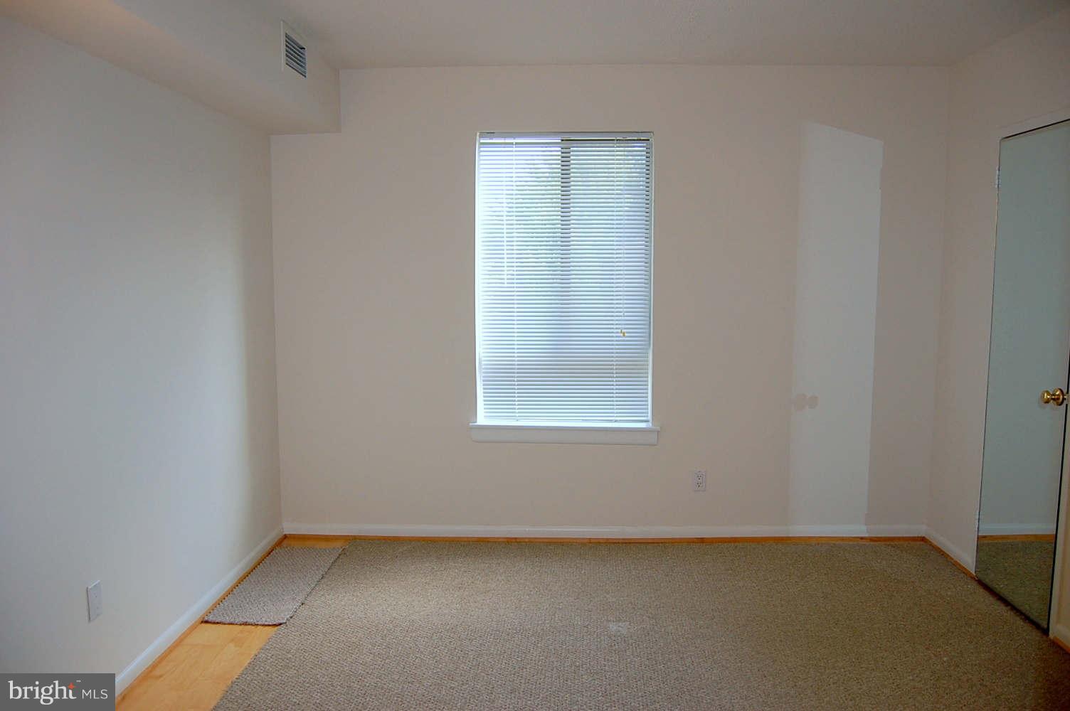 11604 Stoneview Square, Unit 11C Reston, VA 20191 - Photo 10 of 15 Bedroom (Master)
