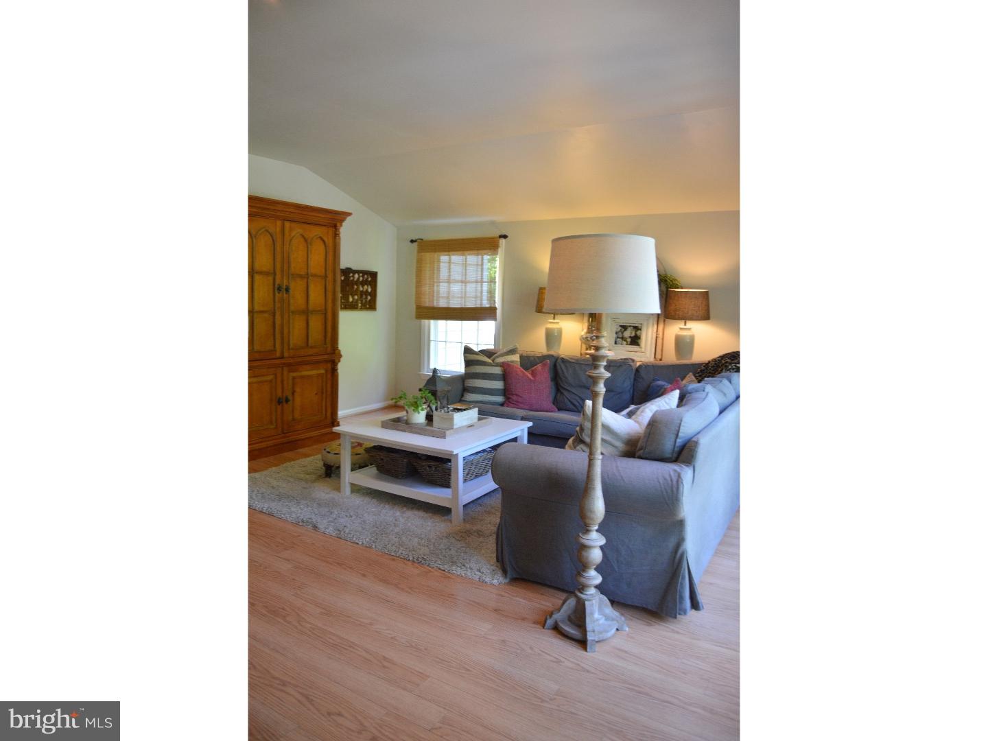 221 Hedgeman Road Moorestown, NJ 08057 - Photo 12 of 23 Family Room