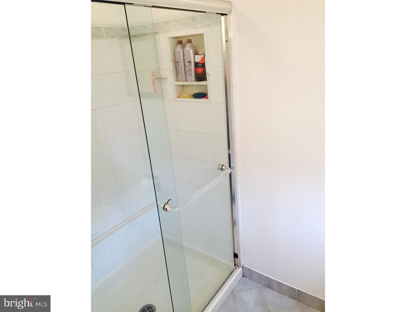 221 Hedgeman Road Moorestown, NJ 08057 - Photo 16 of 23 Master Bathroom