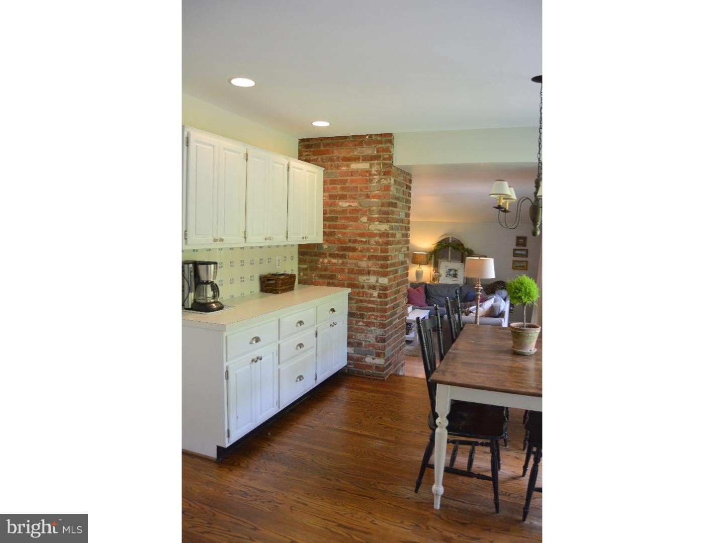 221 Hedgeman Road Moorestown, NJ 08057 - Photo 9 of 23 Kitchen