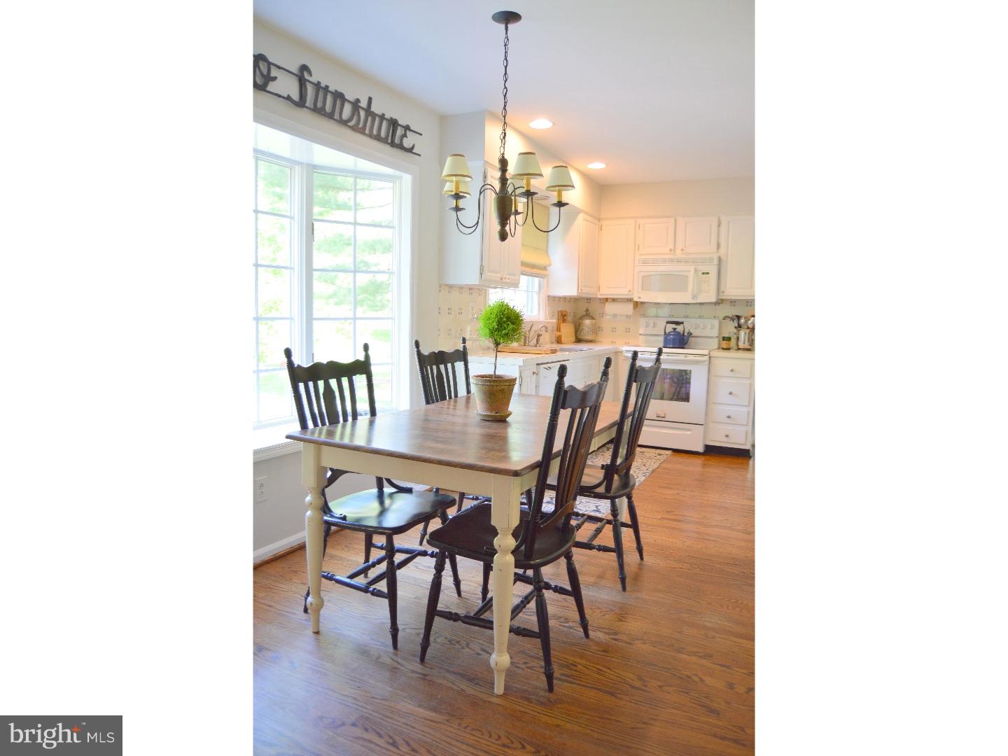 221 Hedgeman Road Moorestown, NJ 08057 - Photo 10 of 23 Kitchen