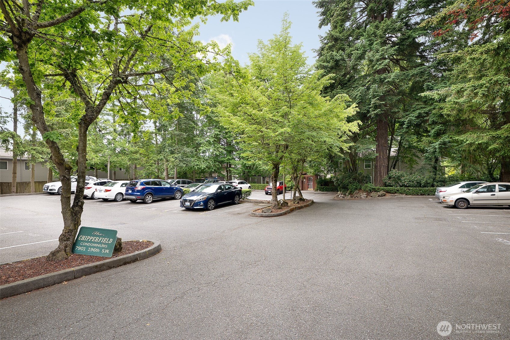 7901 196th Street Southwest, Unit 22 Edmonds, WA 98026 - Photo 24 of 34