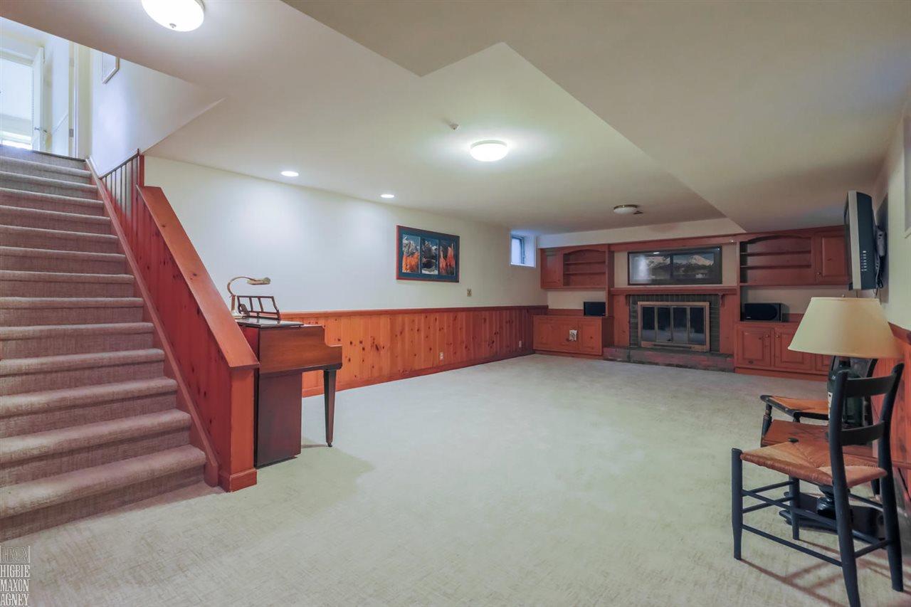 60 North Deeplands Road Grosse Pointe, MI 48236 - Photo 30 of 36 31380961-29.JPG