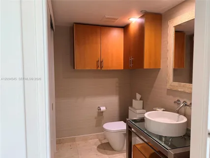 $999,999 | 6000 Indian Creek Drive, Unit 10A, Miami Beach, FL 33140