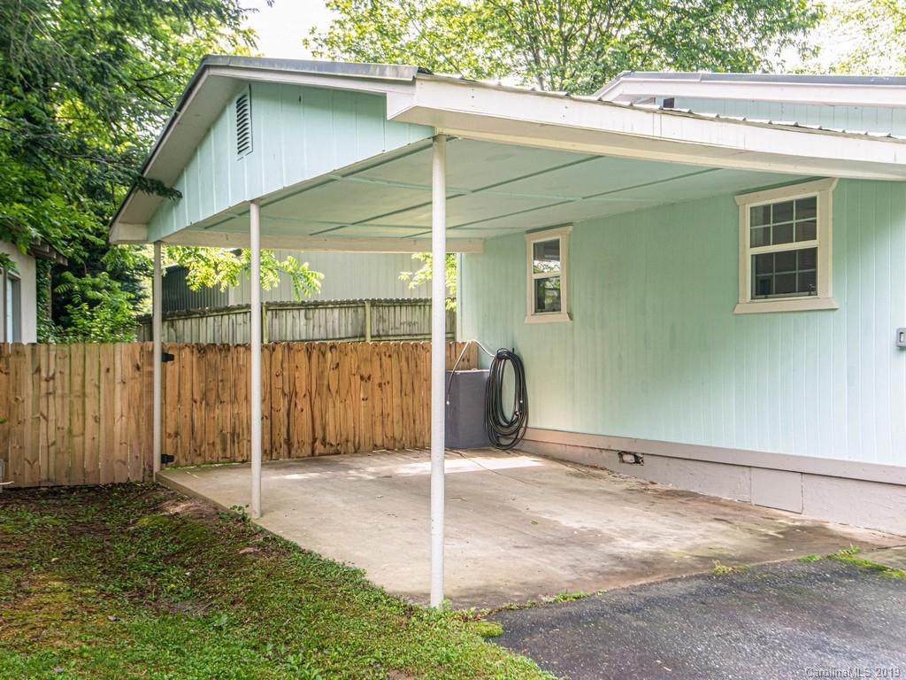 114 Gossett Road Candler, NC 28715 - Photo 25 of 28 Gallery Image 25