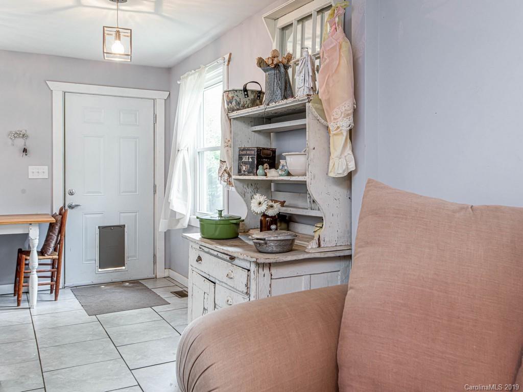 114 Gossett Road Candler, NC 28715 - Photo 6 of 28 Gallery Image 6