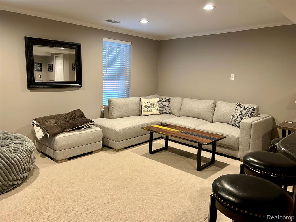 6018 Ravine Court Clarkston, MI 48348 - Photo 34 of 43 Gallery Image 34
