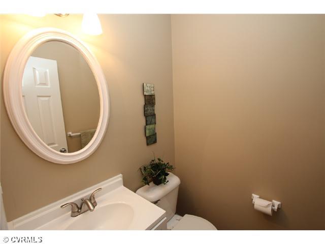 6380 North Midview Road Henrico, VA 23231 - Photo 12 of 22 Bathroom