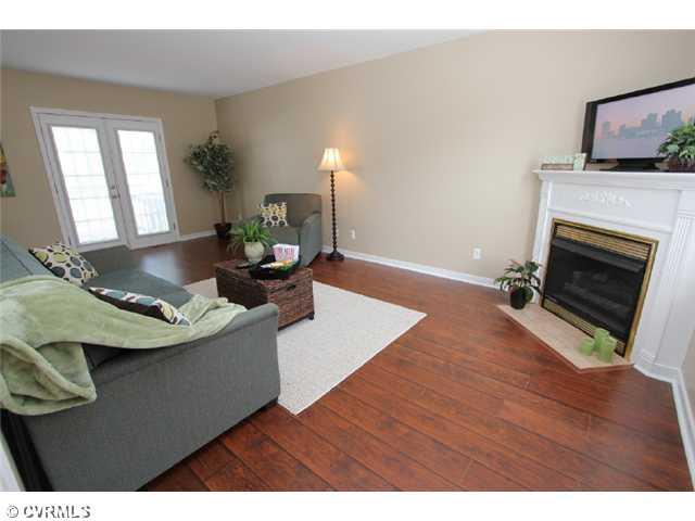 6380 North Midview Road Henrico, VA 23231 - Photo 4 of 22 Den/Family/Great Room