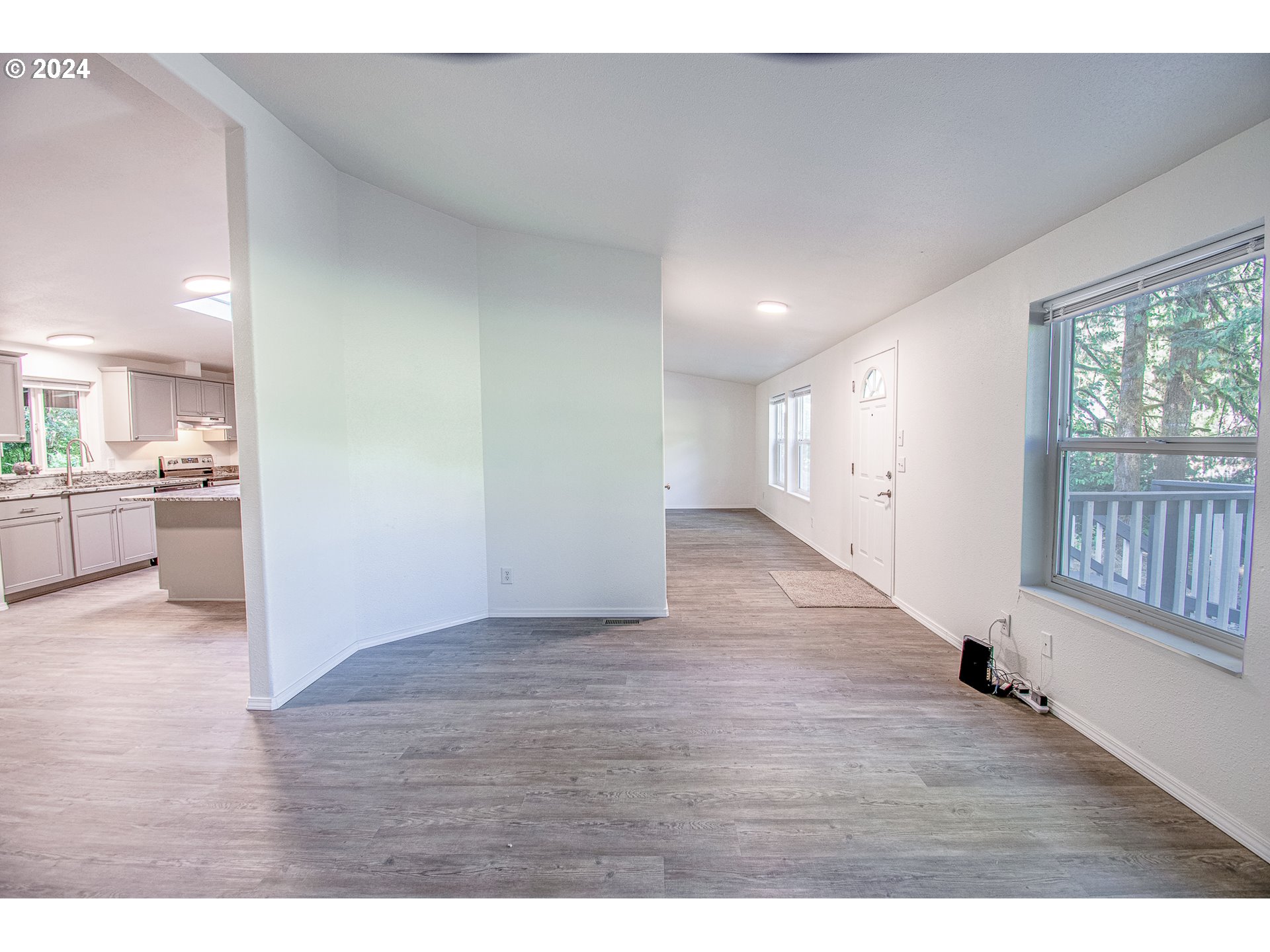 23360 Hall Road Cheshire, OR 97419 - Photo 11 of 44 Gallery Image 11