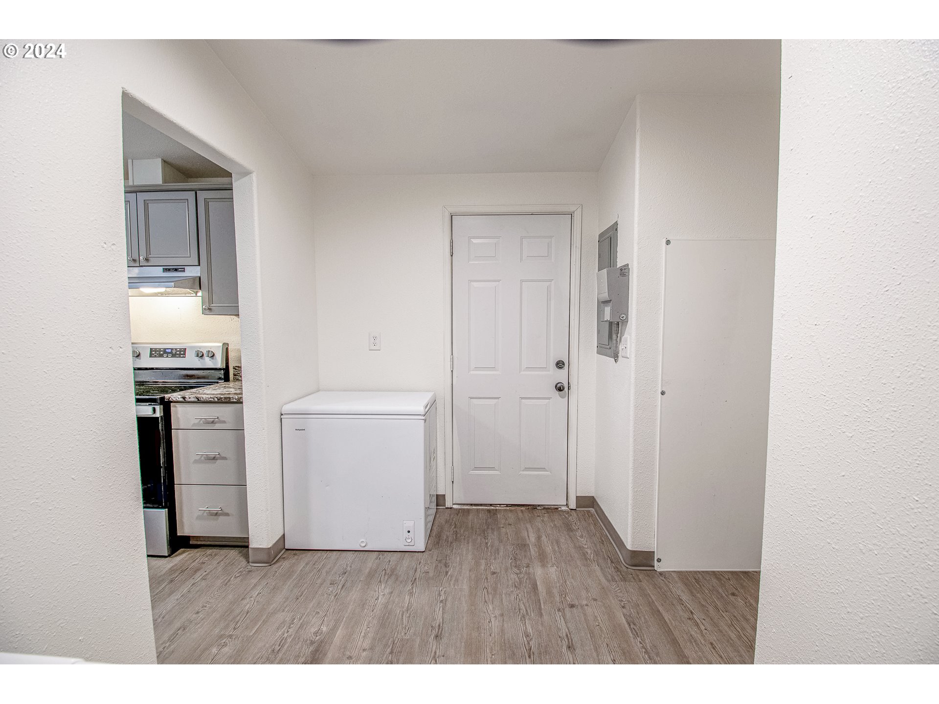 23360 Hall Road Cheshire, OR 97419 - Photo 13 of 44 Gallery Image 13
