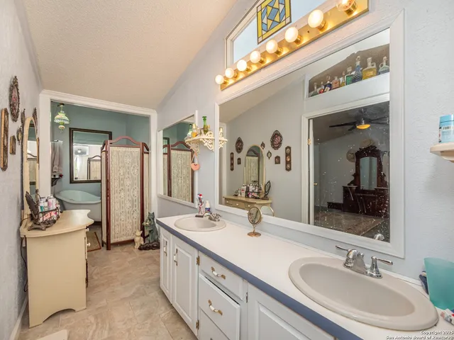 $342,500 | 1103 County Road 200, Gonzales, TX 78629