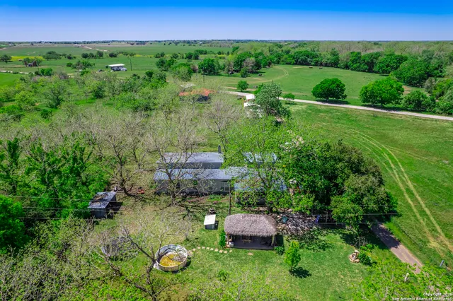 $342,500 | 1103 County Road 200, Gonzales, TX 78629