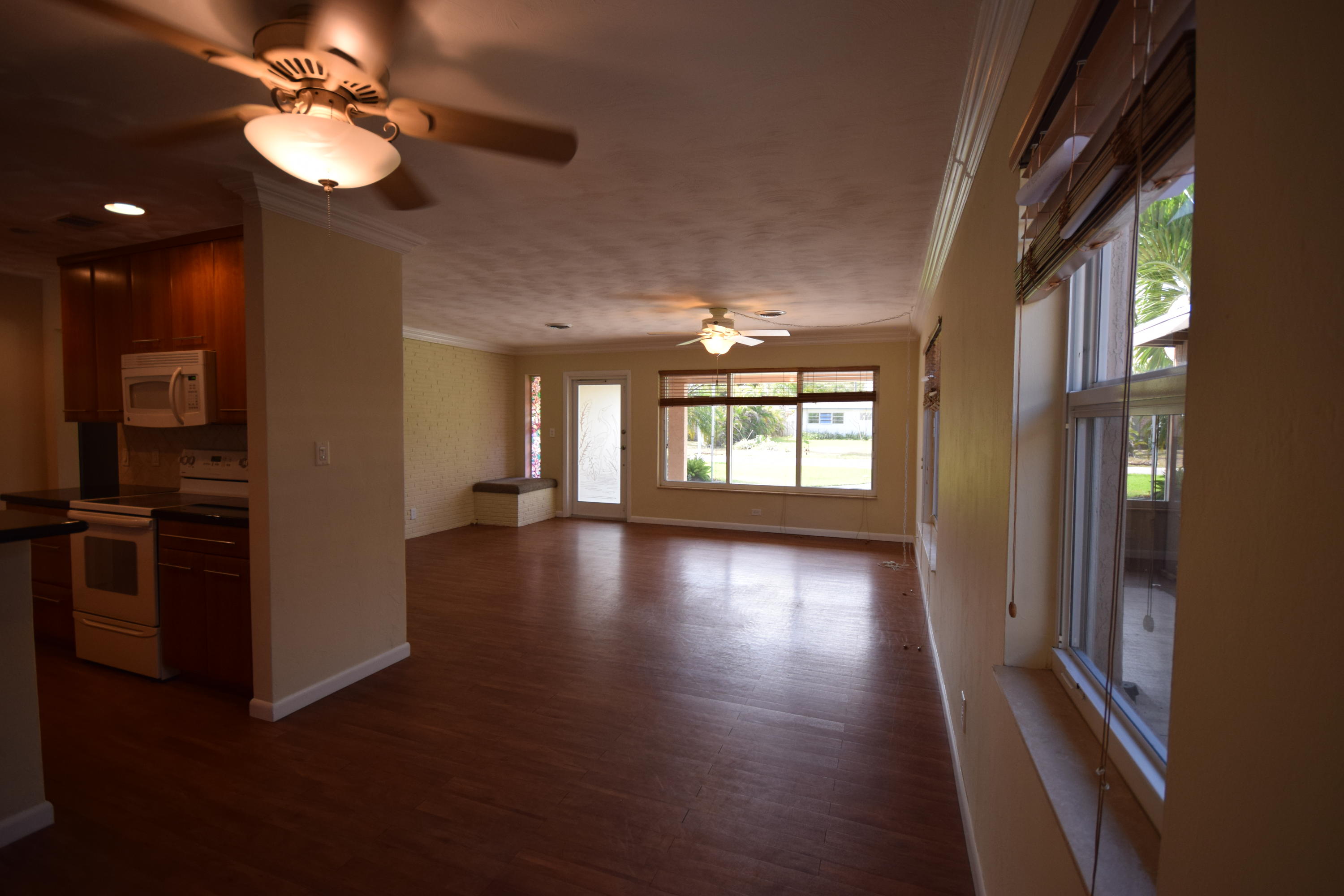 243 Northeast 26th Street Boca Raton, FL 33431 - Photo 5 of 27 2-DiningRm-1.JPG
