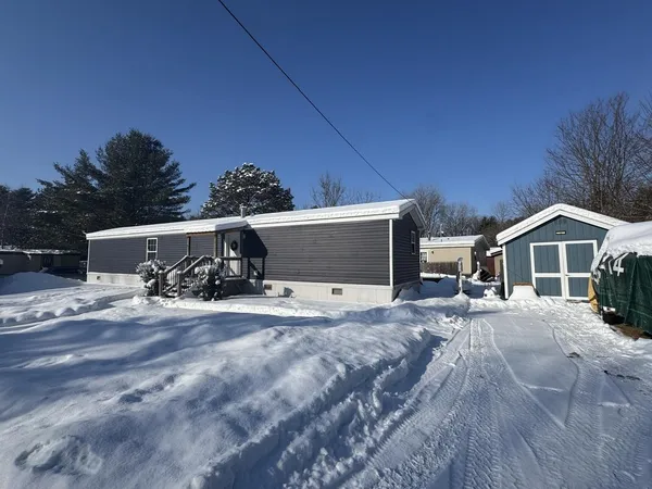 $158,600 | 141 Dewey Drive, Milton, VT 05468