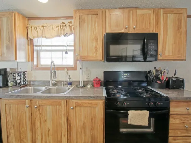 $162,500 | 141 Dewey Drive, Milton, VT 05468