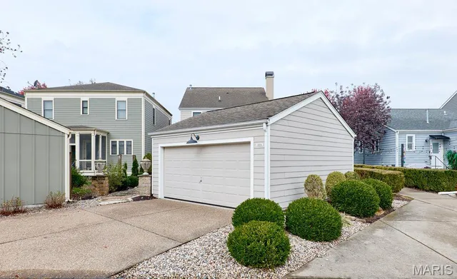 $469,990 | 3214 South Canal Way, St. Charles, MO 63301