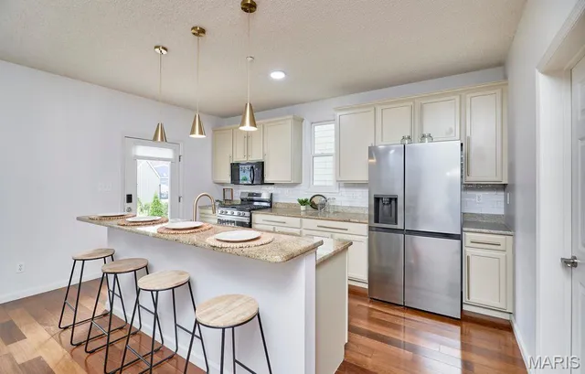 $469,990 | 3214 South Canal Way, St. Charles, MO 63301