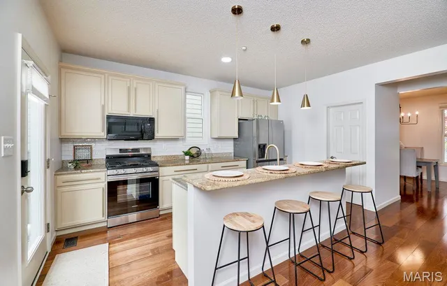 $469,990 | 3214 South Canal Way, St. Charles, MO 63301