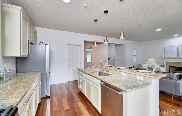 $469,990 | 3214 South Canal Way, St. Charles, MO 63301