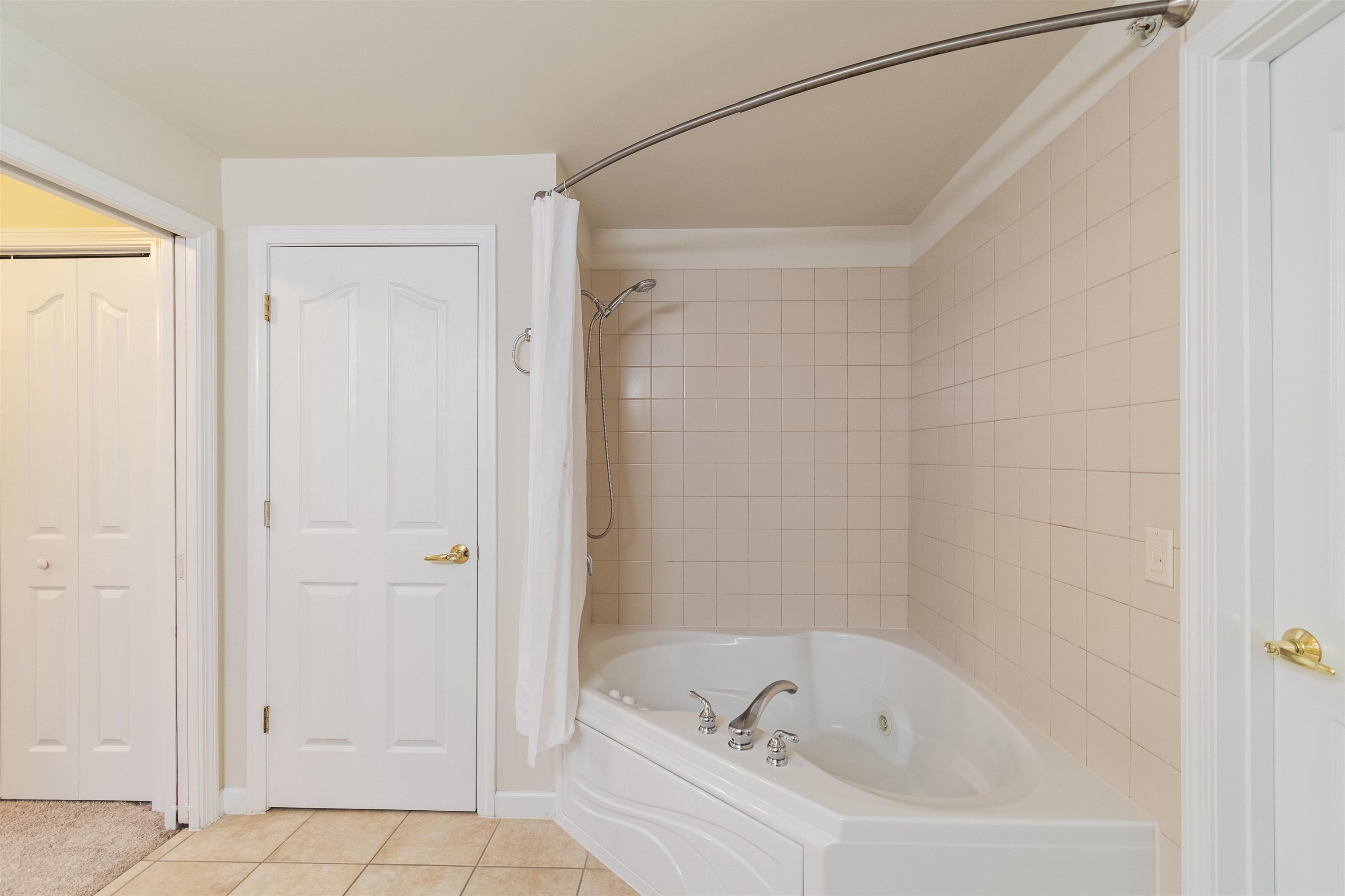 117 Claire Point Road Burlington, VT 05408 - Photo 26 of 37