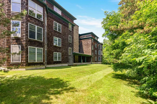 $370,000 | 117 Claire Point Road, Burlington, VT 05408