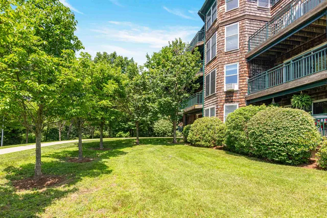 $370,000 | 117 Claire Point Road, Burlington, VT 05408