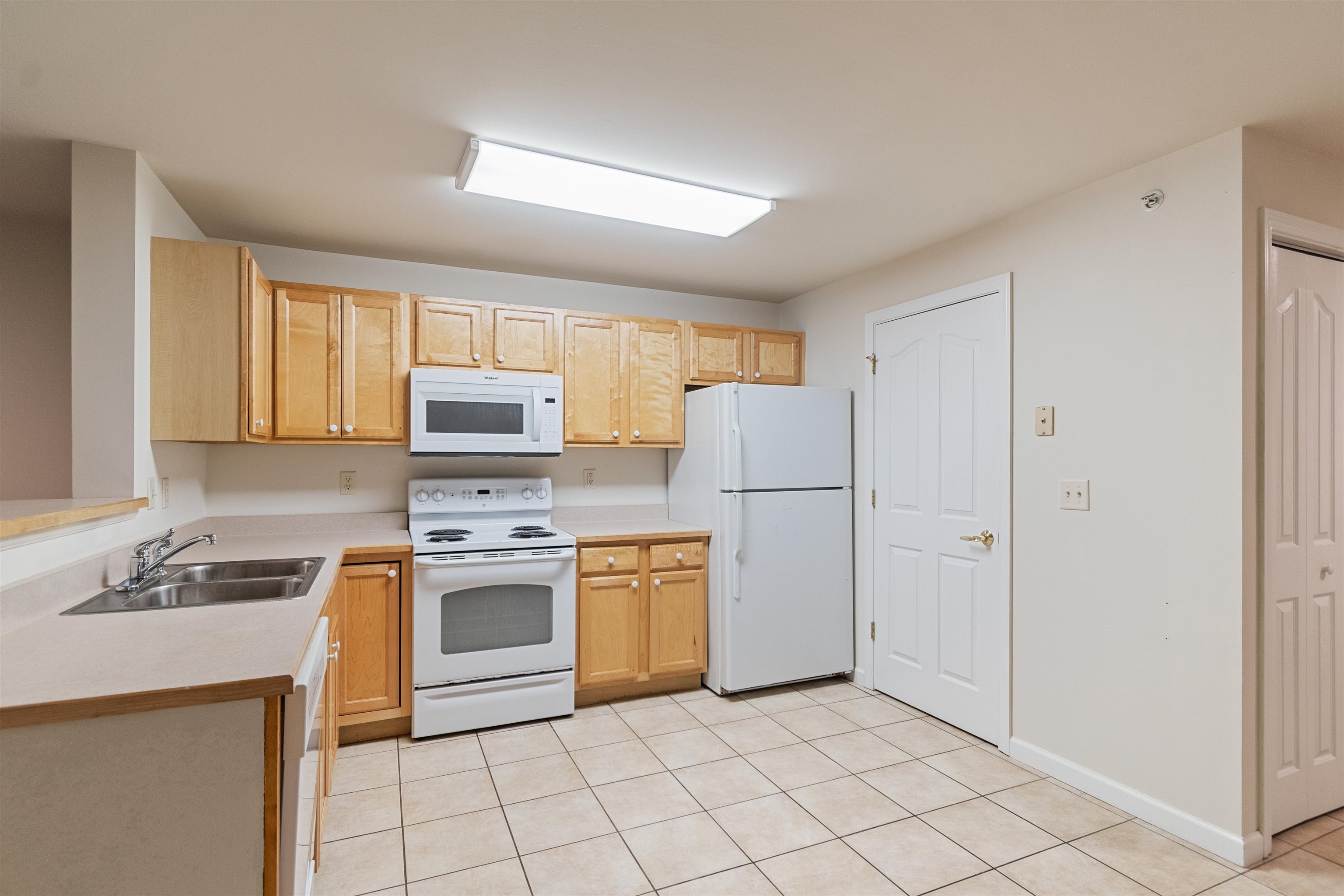 117 Claire Point Road Burlington, VT 05408 - Photo 6 of 35