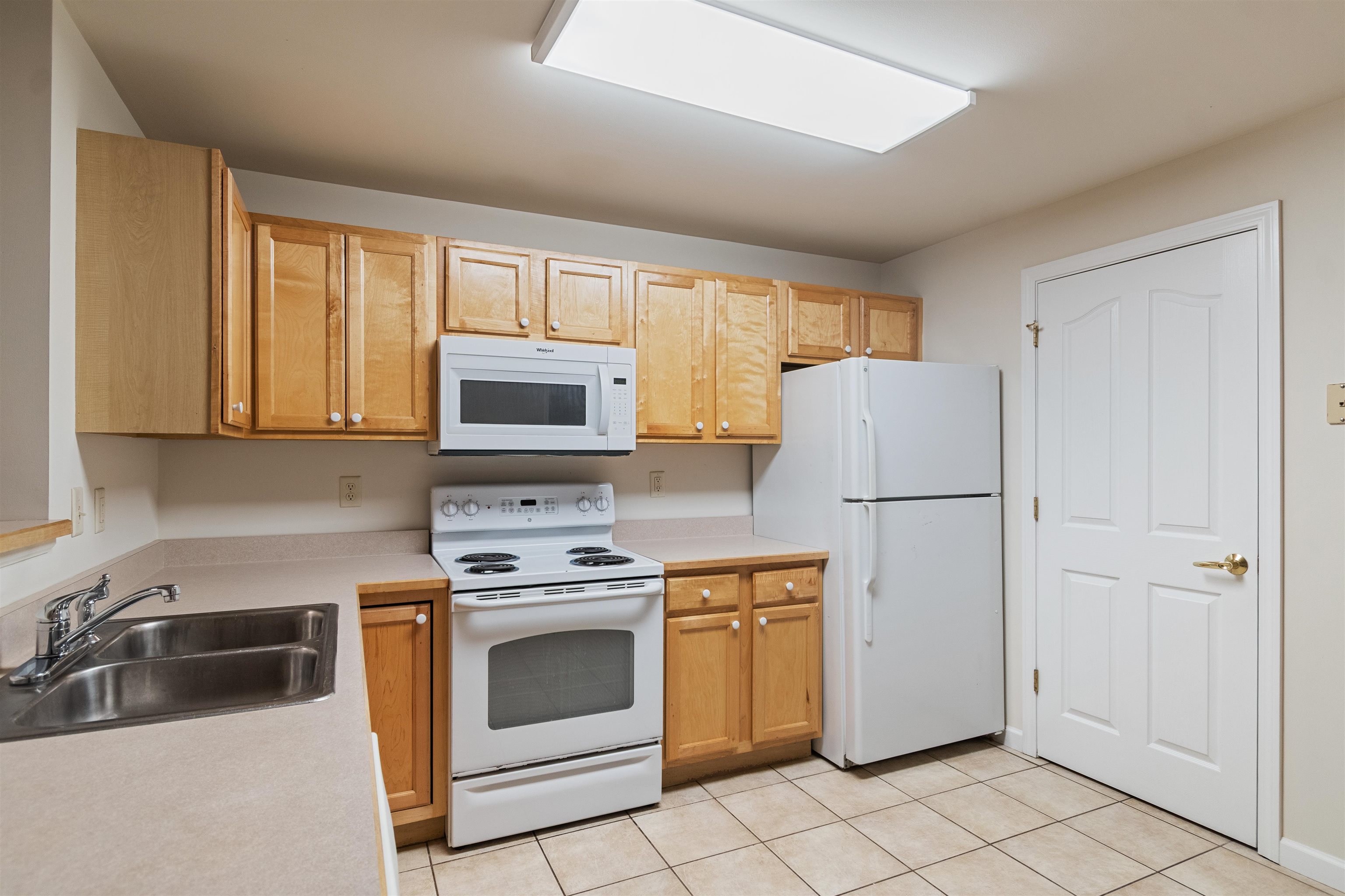 117 Claire Point Road Burlington, VT 05408 - Photo 10 of 35