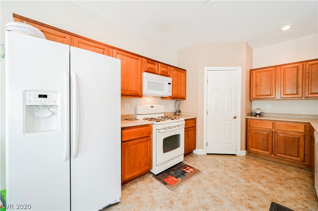 8911 Austin Ridge Avenue Las Vegas, NV 89178 - Photo 15 of 39