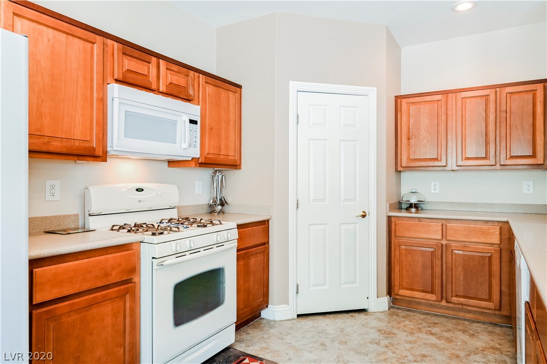 8911 Austin Ridge Avenue Las Vegas, NV 89178 - Photo 16 of 39