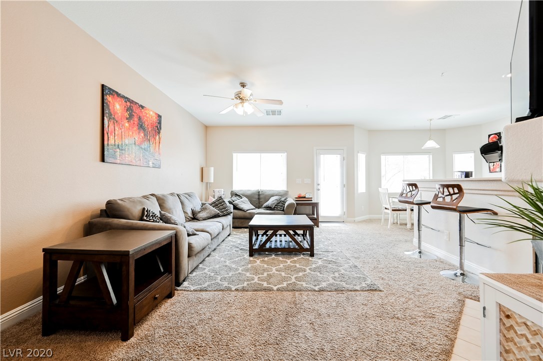 8911 Austin Ridge Avenue Las Vegas, NV 89178 - Photo 4 of 39