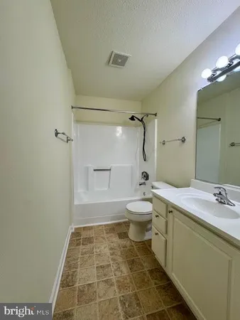 $1,750 | 11238 Torrie Way, Unit E, Bealeton, VA 22712