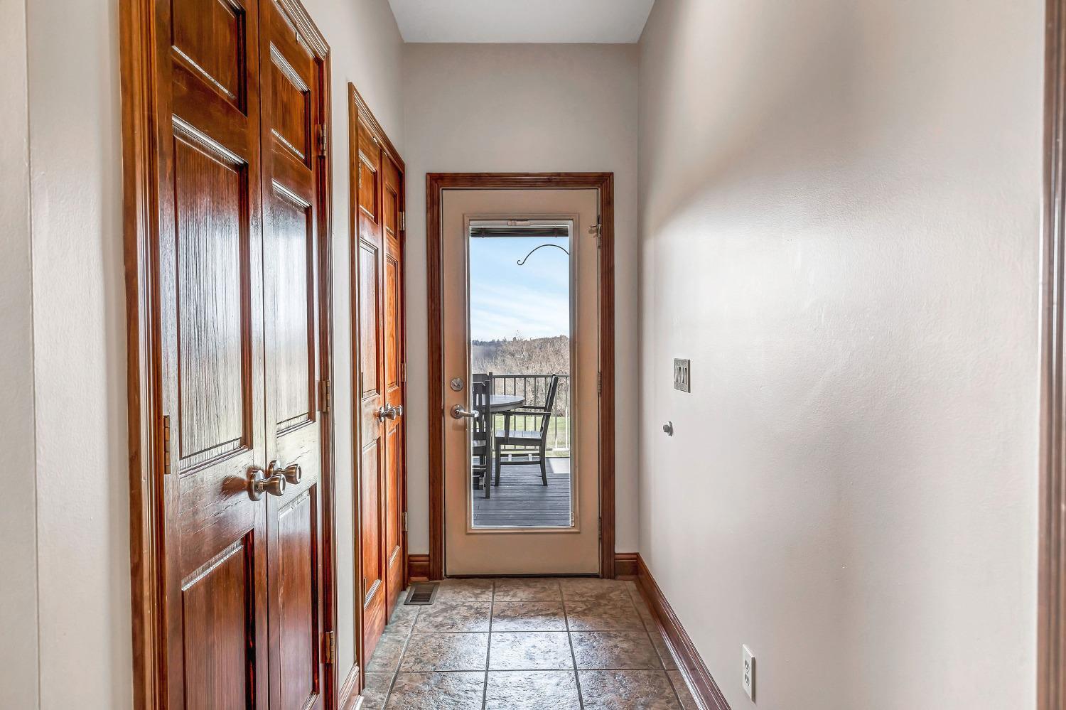 5706 Dry Ridge Road Cincinnati, OH 45252 - Photo 13 of 35 Gallery Image 13