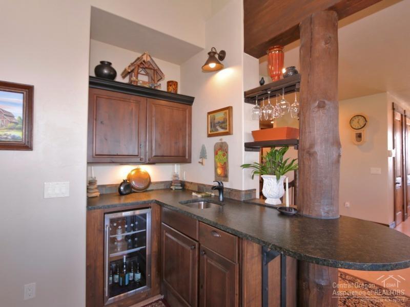 16186 Southwest Vaqueros Way Powell Butte, OR 97753 - Photo 10 of 25 Gallery Image 10