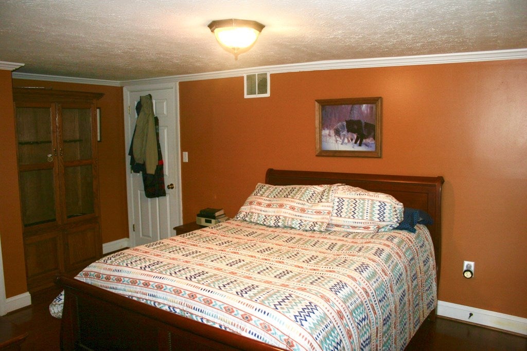 2050 Tuggle Road Farmville, VA 23901 - Photo 17 of 35 Gallery Image 17