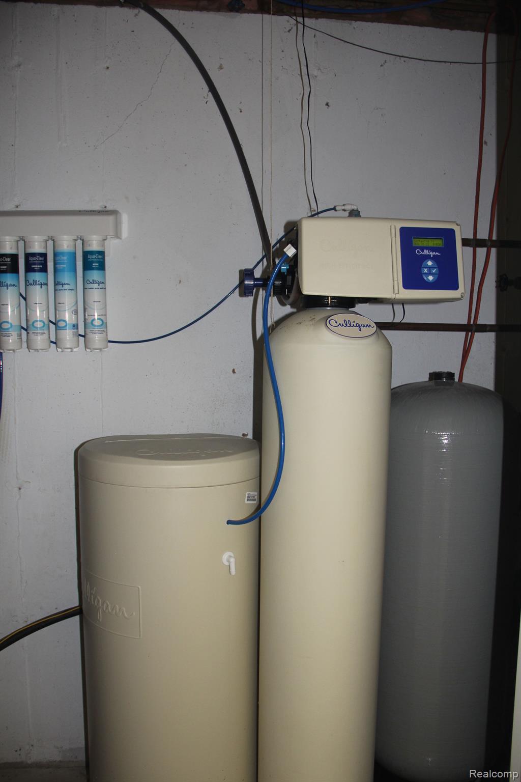 3409 Lahring Road Linden, MI 48451 - Photo 35 of 77 Water Treatment System