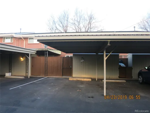 a view of parking area