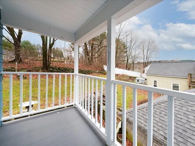 $525,000 | 33 Seagrave Street, Uxbridge, MA 01569