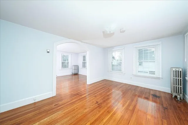 $525,000 | 33 Seagrave Street, Uxbridge, MA 01569