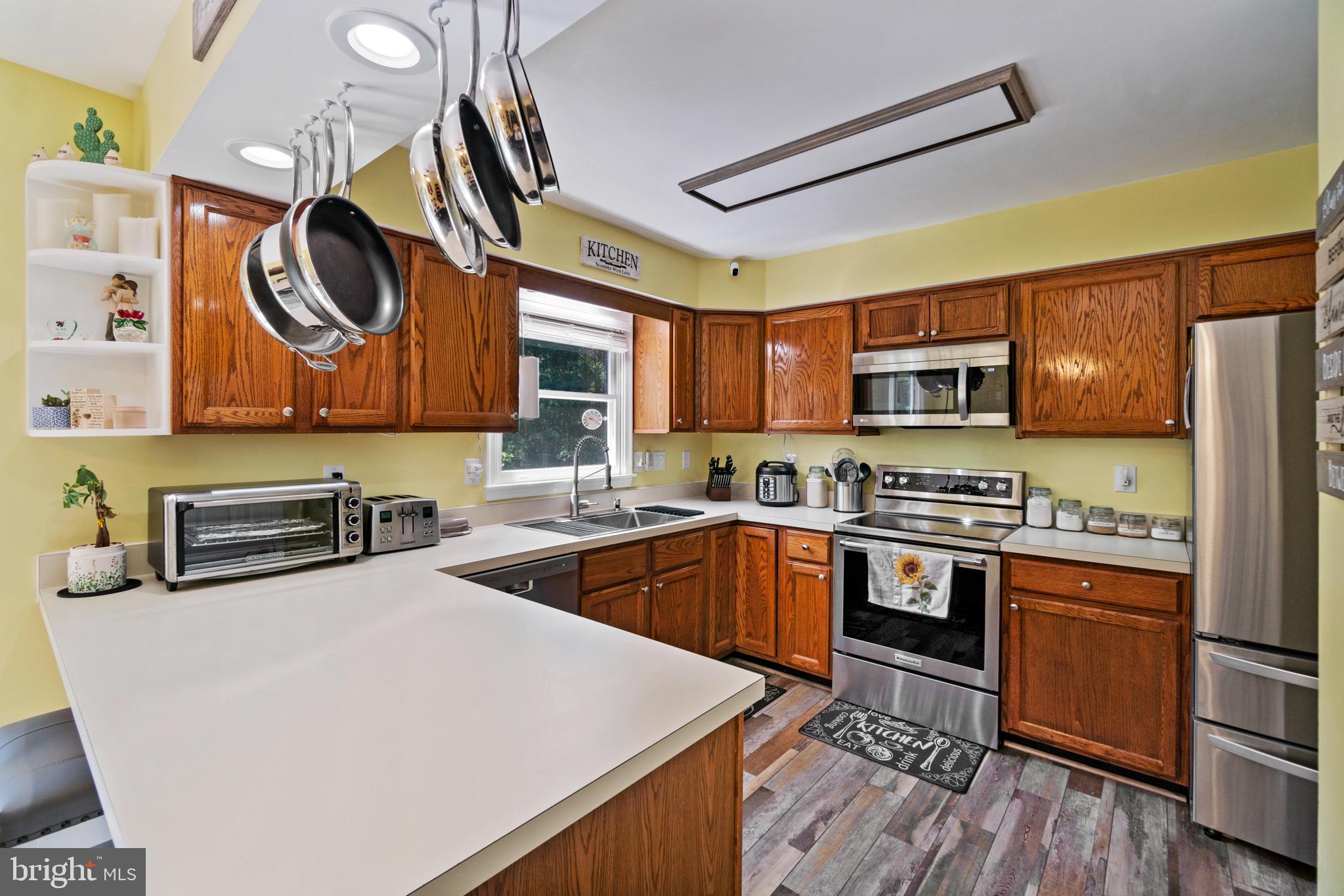 598 Cropp Road Fredericksburg, VA 22406 - Photo 12 of 56 kitchen