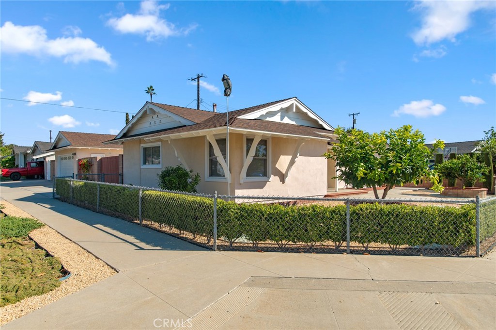 641 North Milford Road Orange, CA 92867 - Photo 2 of 25 a front view of a house with a yard